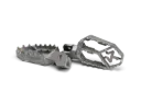 Footpeg Set 1 AKRAPOVIC (copia)